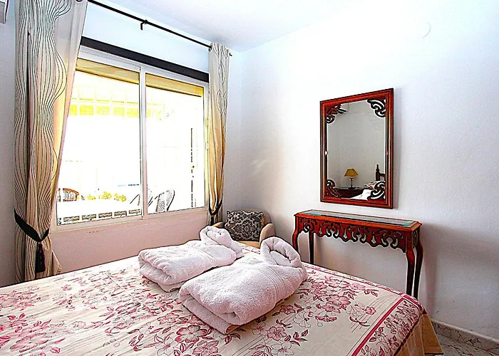 Plaza Seville 3, Punta Lara